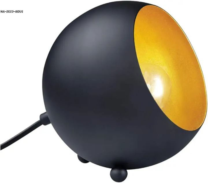 lampe-a-poser-industrielle-rectangulaire